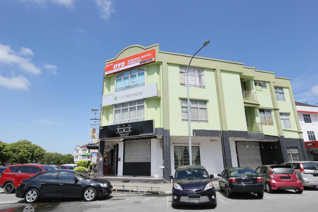 Oyo 89902 Semerah Suites Homestay Pontian Pontian Kecil Exterior photo